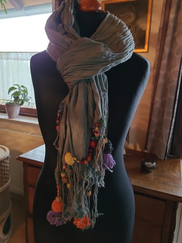 Tuch schal bommel perlen - tuch,